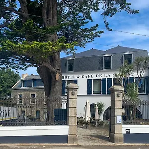 https://hotel-la-marine.inbrittany.com